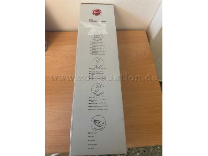 Handstaubsauger im Karton