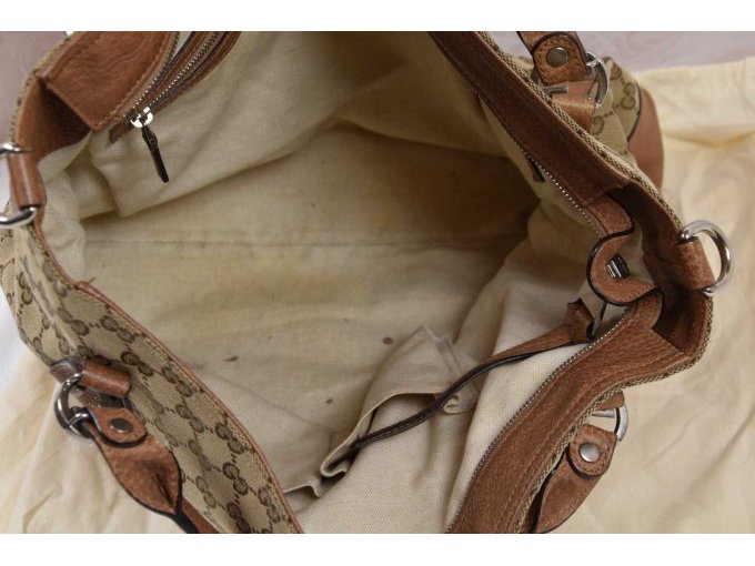 Sicht in die Tasche
