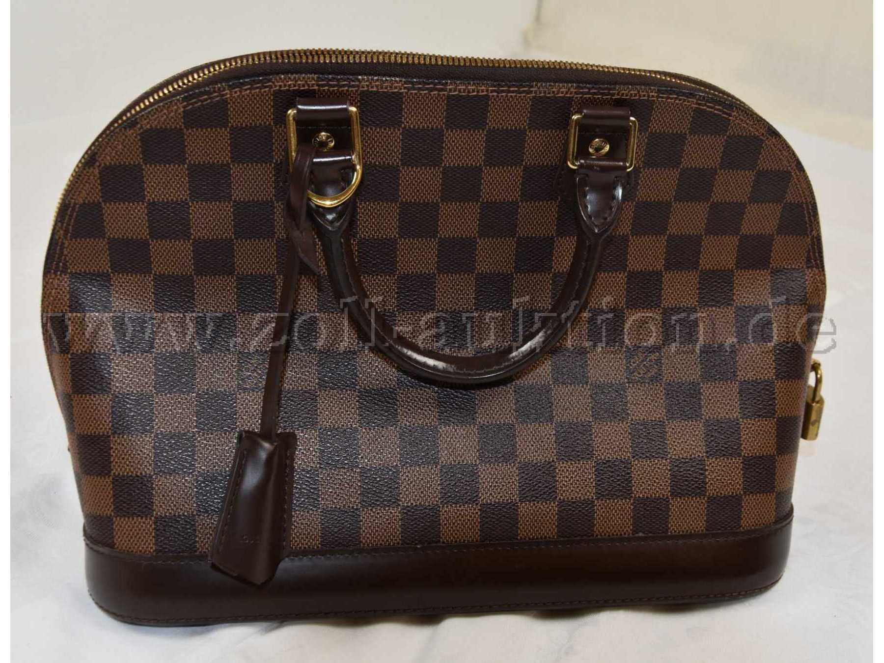 1 Handtasche „Louis Vuitton“ Alma PM - Seitenansicht