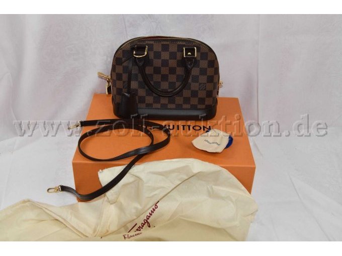 1 Handtasche „Louis Vuitton“ Modell: Alma BB