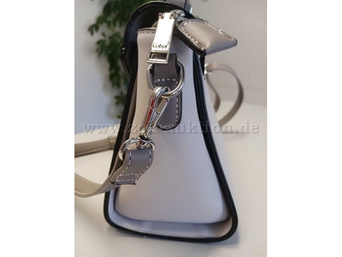 Tasche 4 (Seite)