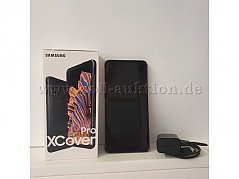 Frontansicht mit Ladegerät