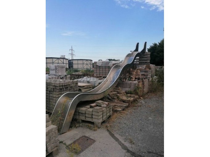 Rutsche seitlich