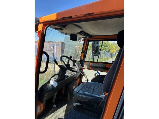 1 Hansa APZ 1003L Winterdienstfahrzeug mit Streuer (defekt) – foto 3 – kavel bij Zoll-Auktion, Pfaffenhofen a.d.Ilm