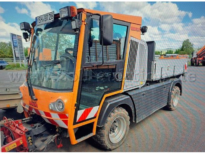 Fahrzeug vorne seitlich