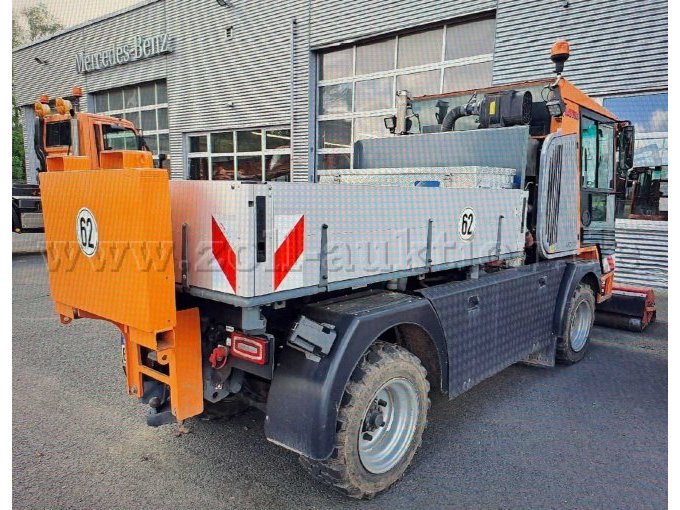 Fahrzeug hinten rechts