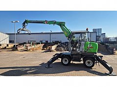 Bagger von der Seite links