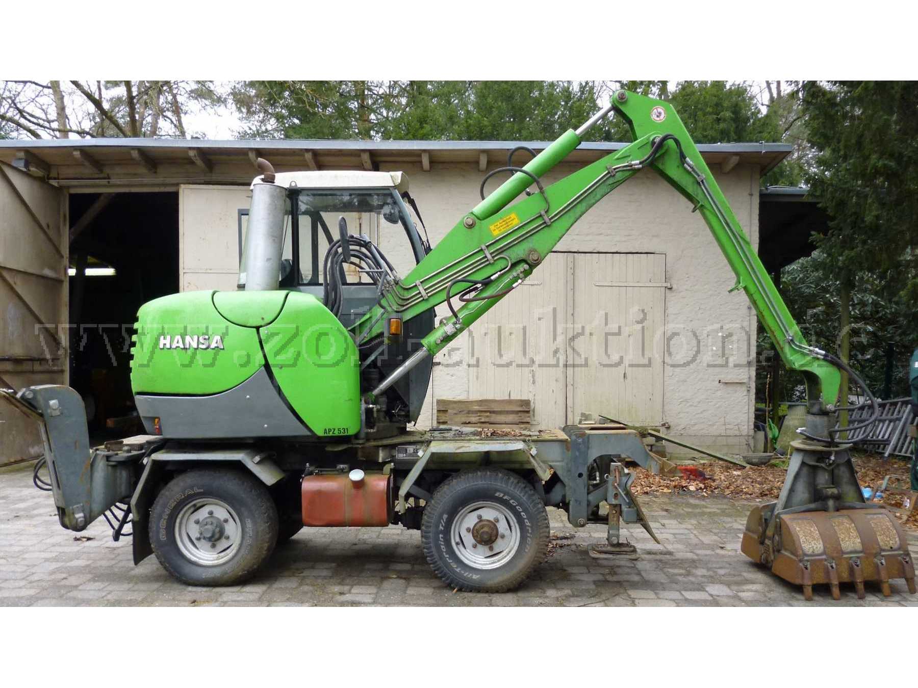 Hansa Bagger DA 4 - Seitliche Ansicht links