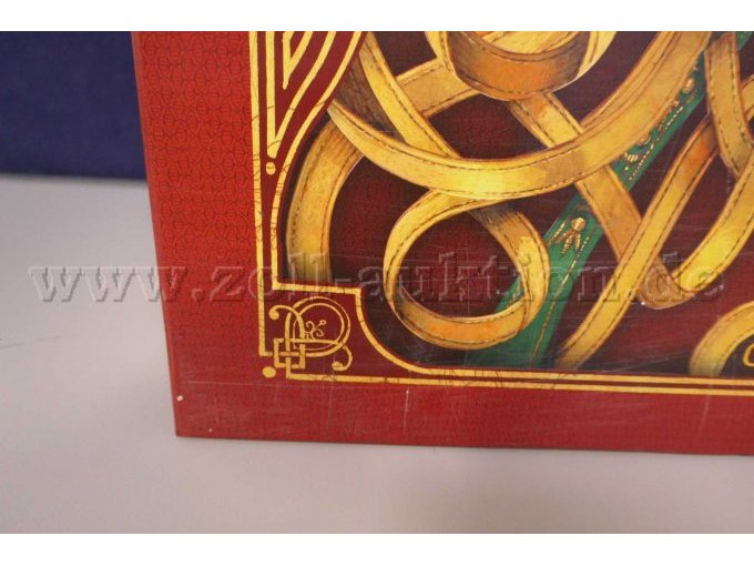 Detailaufnahme des Schubers von hinten mit Beschädigung links unten