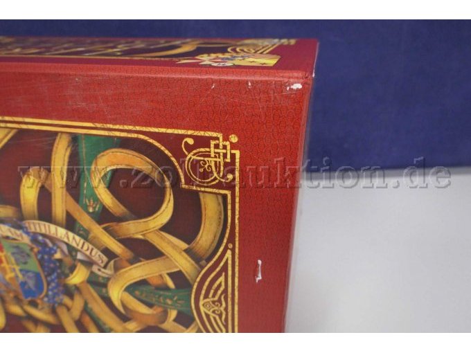 Detailaufnahme des Schubers von hinten mit Beschädigung rechts