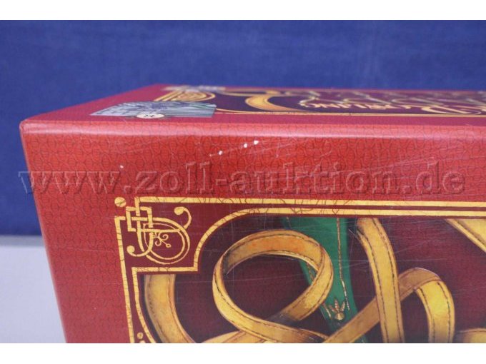 Detailaufnahme des Schubers von hinten mit Beschädigung links oben