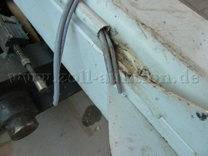 Stromanschlüsse abgeschnitten