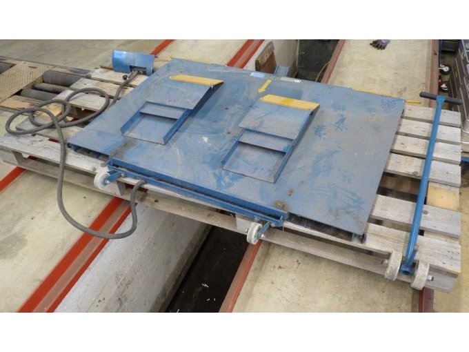 Ansicht von vorne mit Transportstange