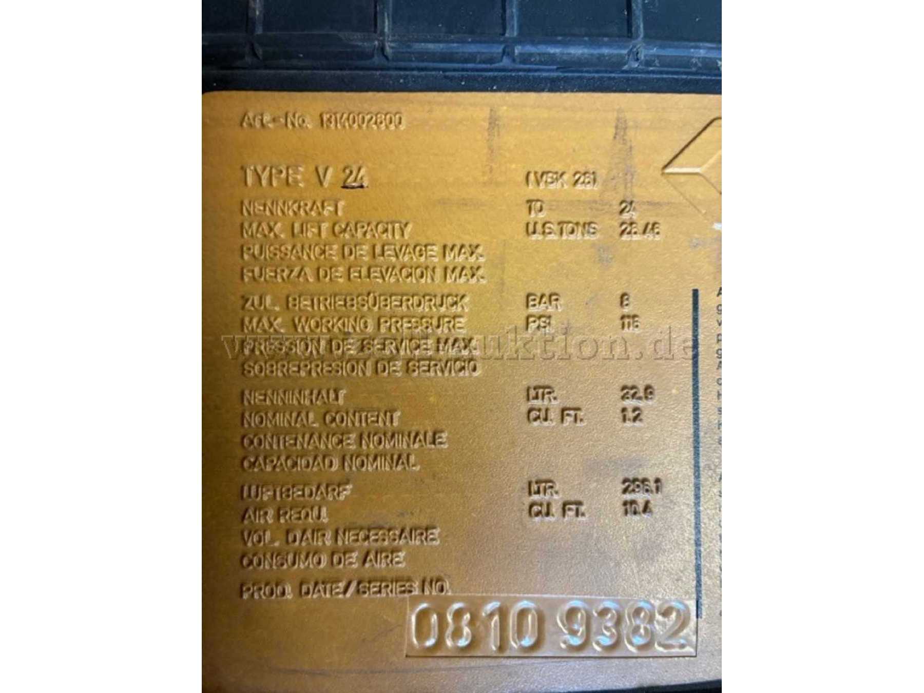 Typenschild V24