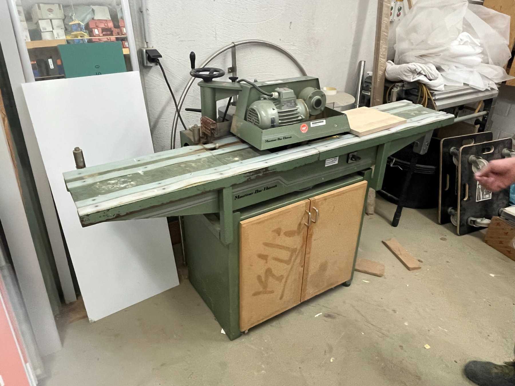 Kantenanleimmaschine mit 3-Rollen-Vorschub