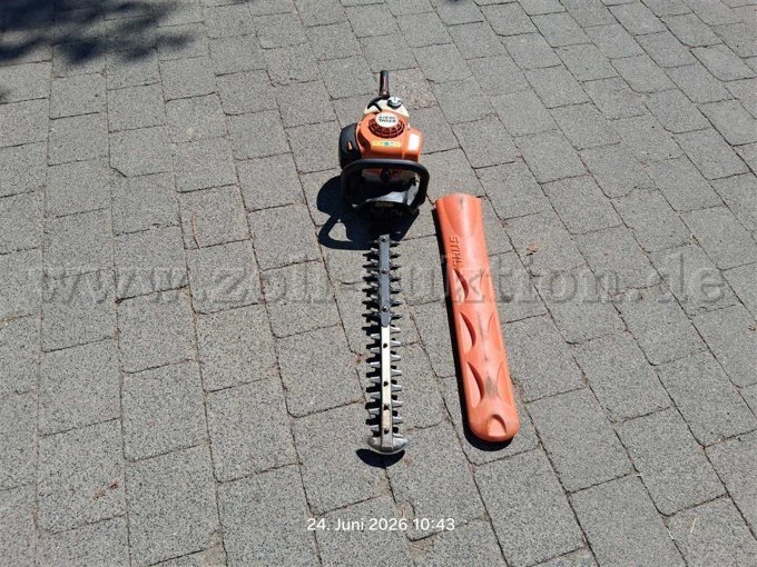 1 heggenschaar van Stihl, type HS 81 R – foto 2 – kavel bij Zoll-Auktion, Schwielowsee