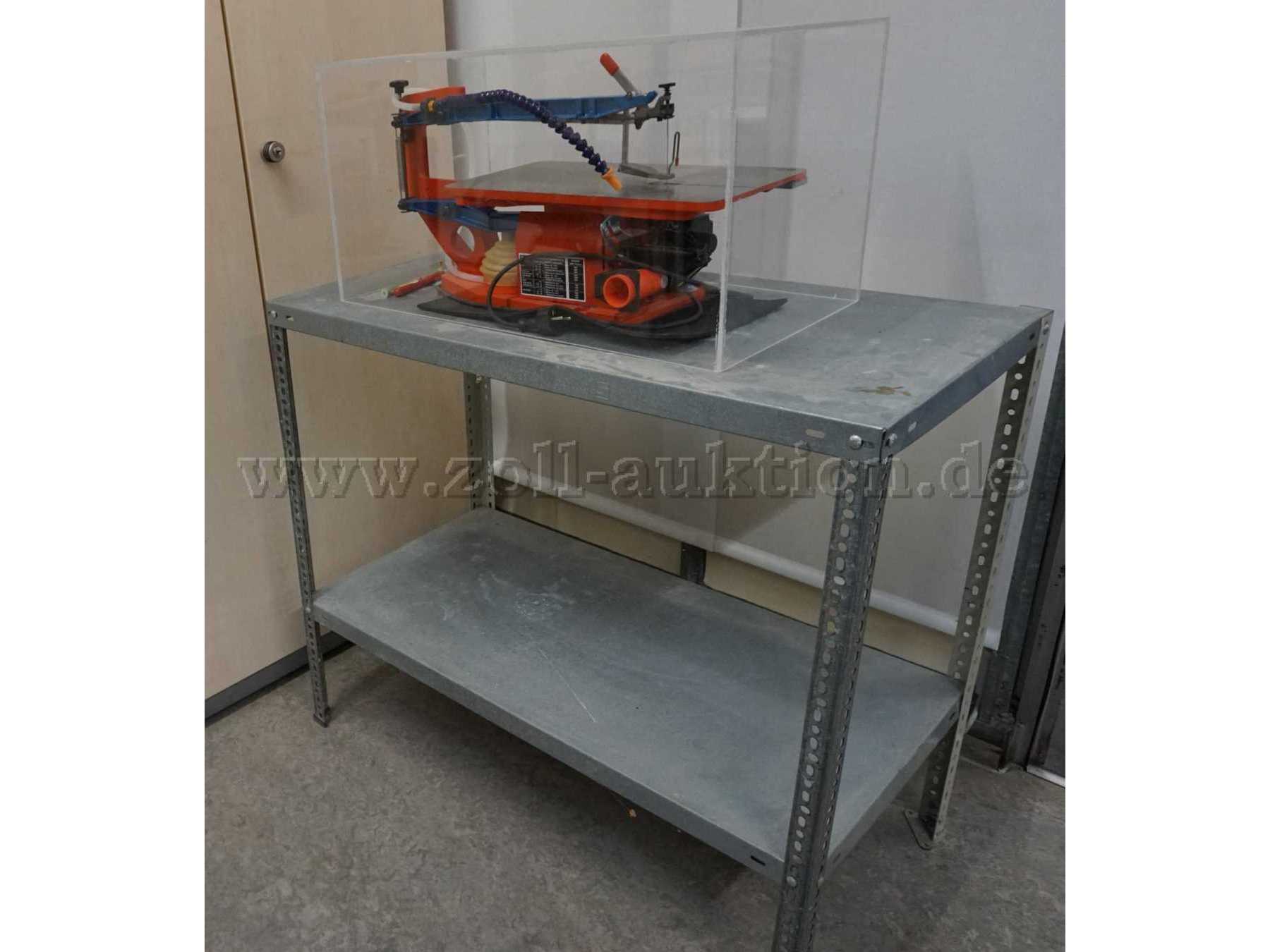 Feinschnittsäge mit Tisch und Acrylglasabdeckung