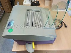 Seitenansicht Bindemaschine