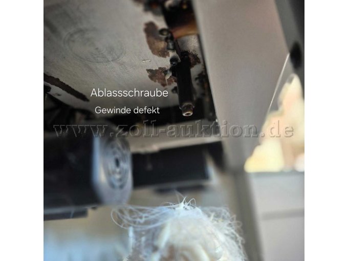 Defekte Gewindeschraube von unten