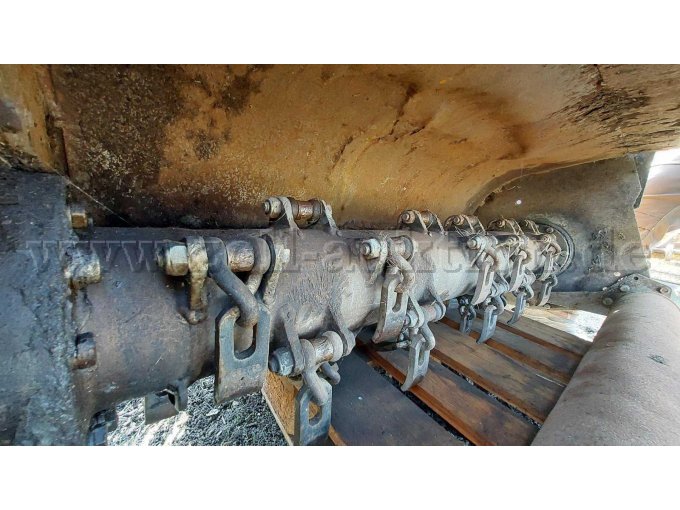 Innenansicht inkl Mulchwelle und Verschleißblech