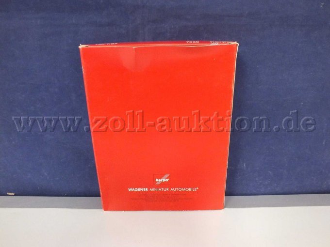 Ansicht der Rückseite der Umverpackung mit Beschädigung