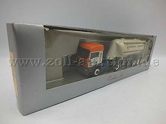 Gesamtansicht der Auktion MAN -Sattelzug