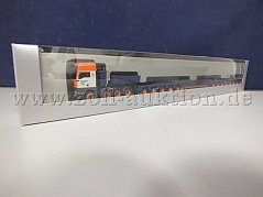 Gesamtansicht der Auktion MAN Tieflade-Sattelzug