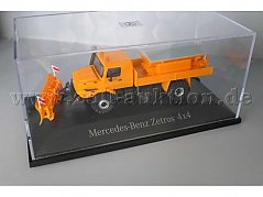 Mercedes Benz Zentros 4x4 Schneepflug, 1:87 Ansicht von der Seite