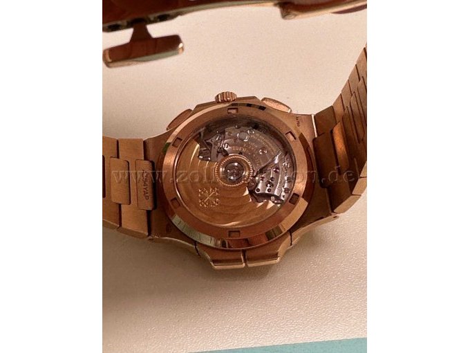 1 Herren Armbanduhr der Marke PATEK PHILIPPE, Model Nautilus Flyback – foto 3 – kavel bij Zoll-Auktion, Köln