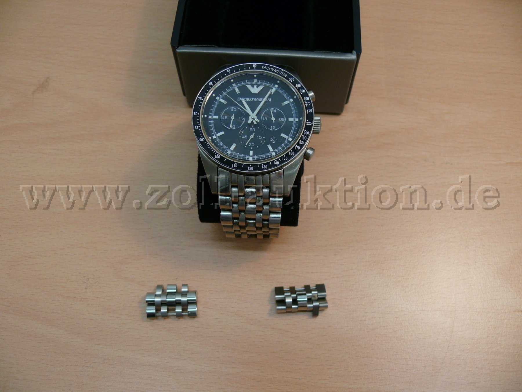 Uhr mit 2 weiteren Armbandgliedern