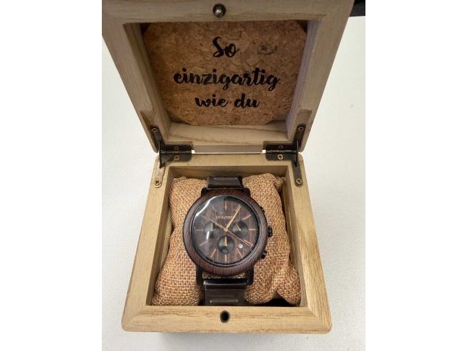 Uhr mit Verpackung Uhr mit Verpackung