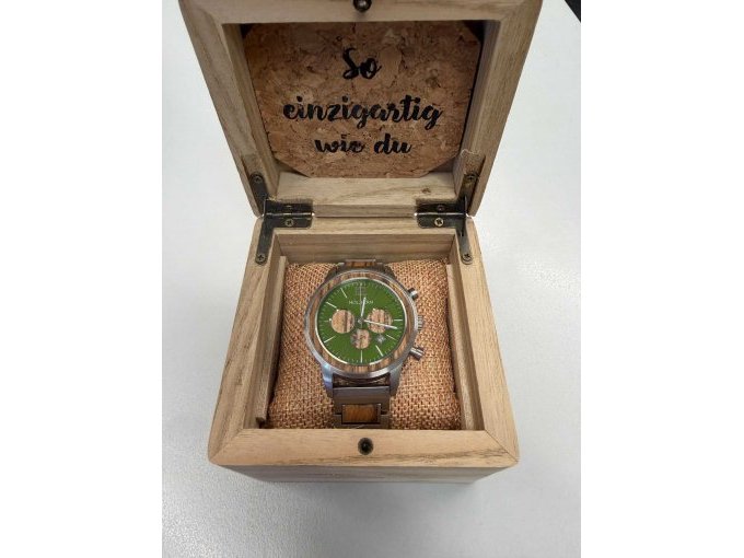 Uhr in Verpackung Uhr in Verpackung