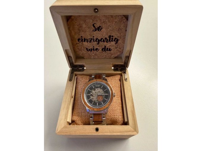 Uhr in Verpackung Uhr in Verpackung