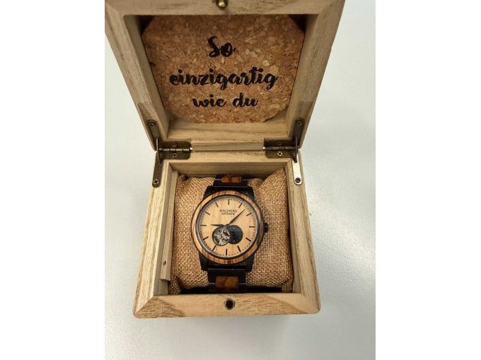 Uhr in Verpackung Uhr in Verpackung