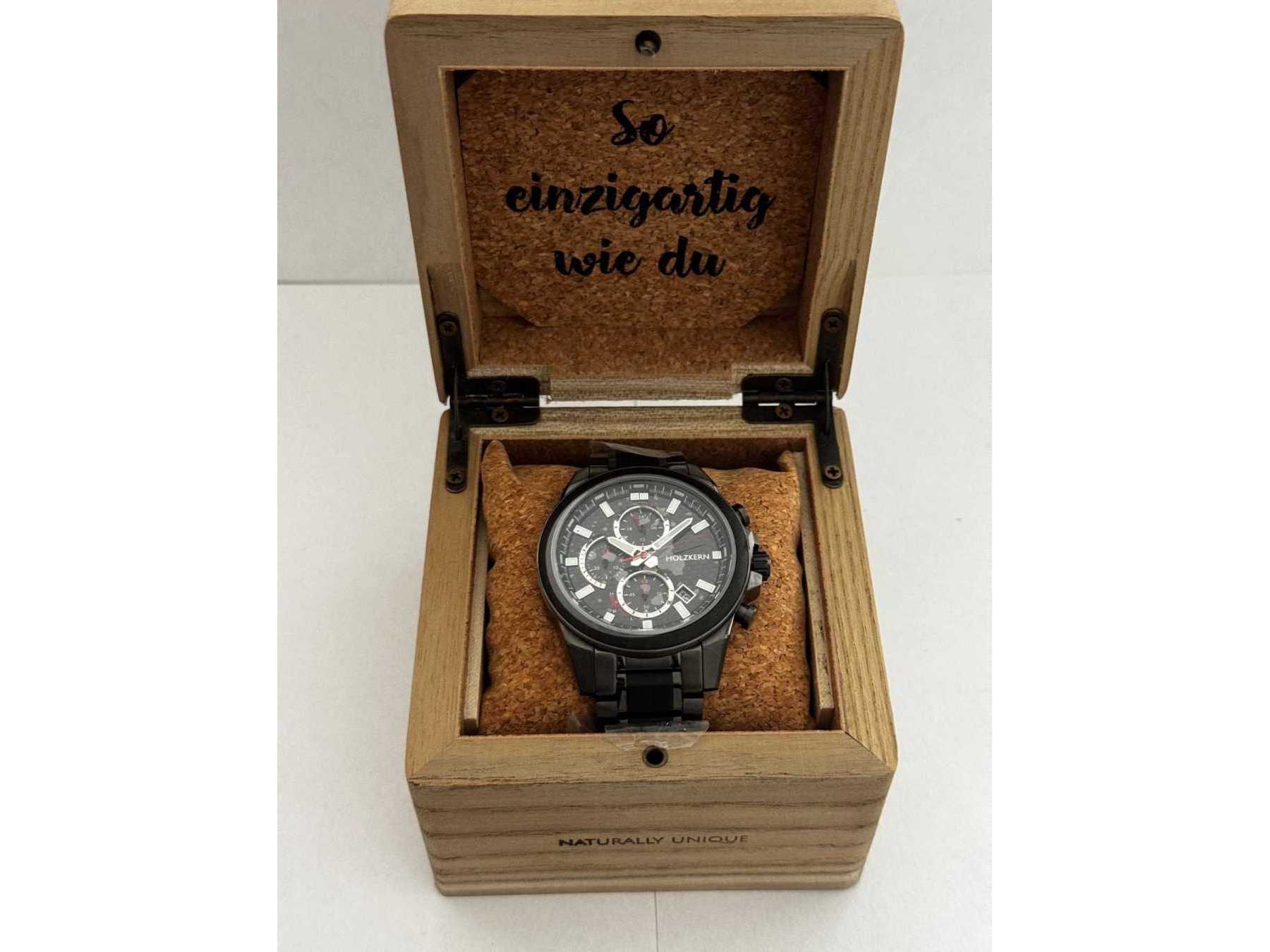Uhr in Box