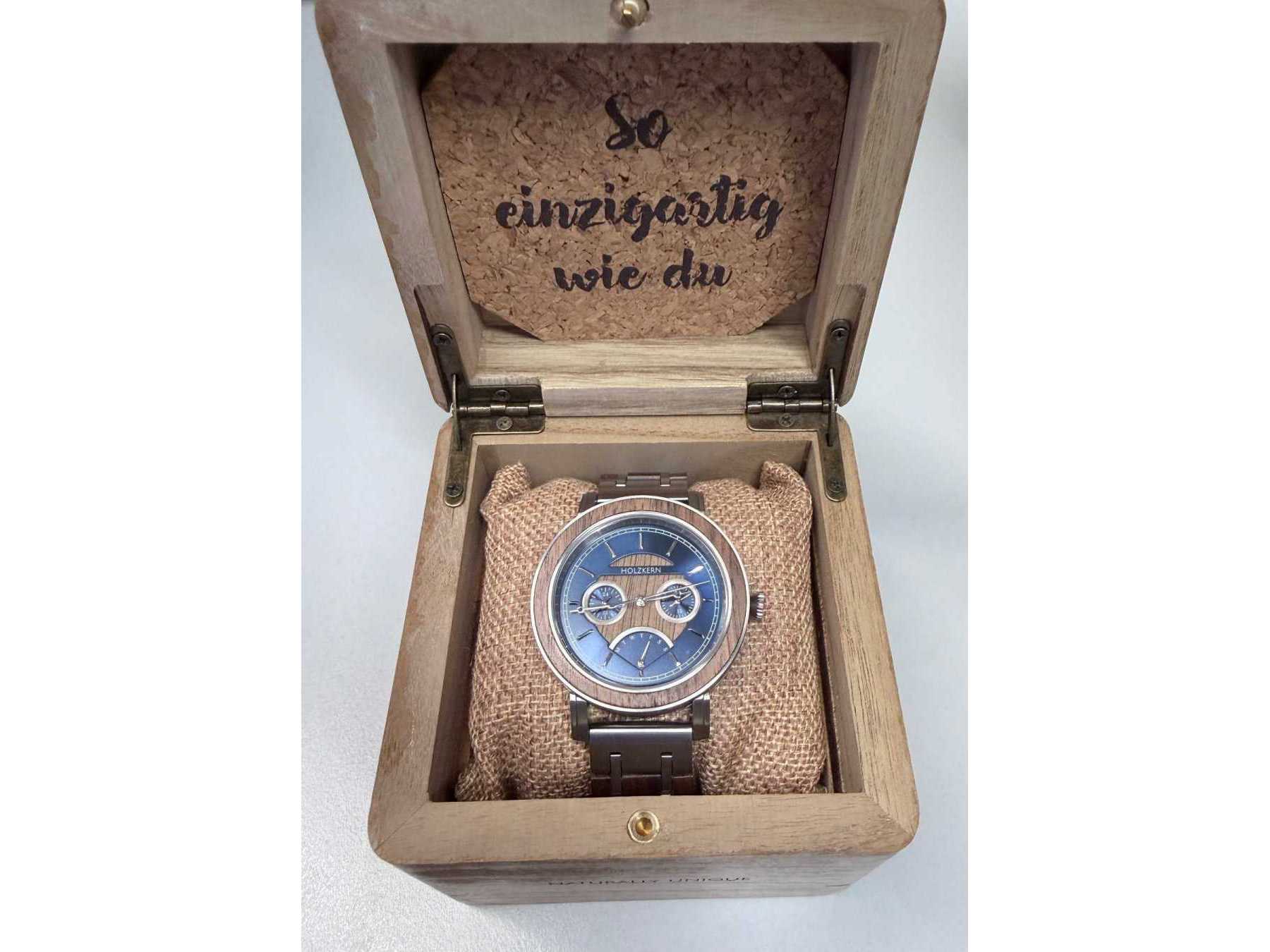 Uhr in Verpackung
