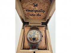 Uhr in der Box