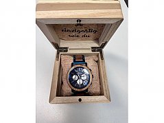 Uhr in Verpackung