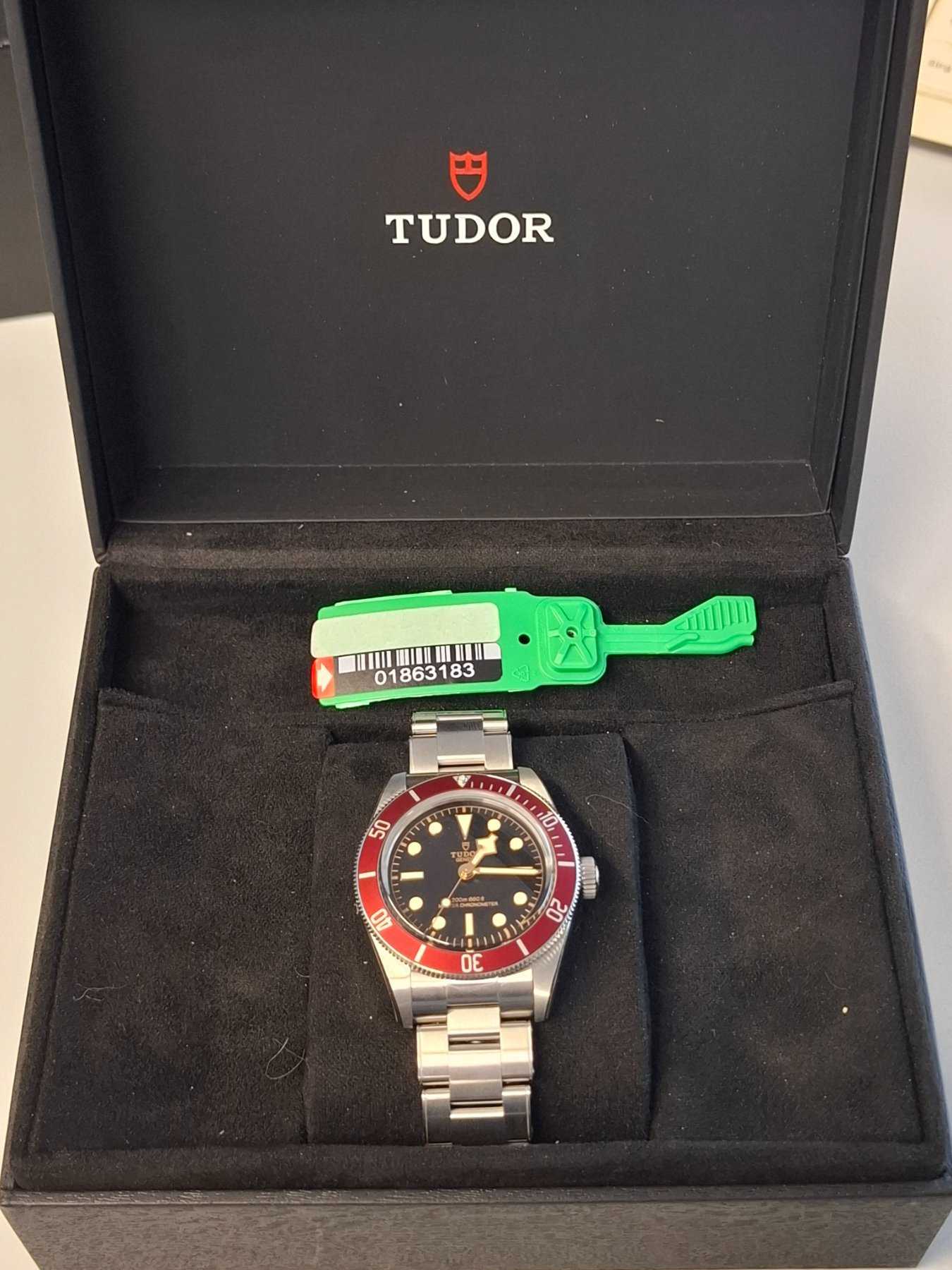 1 férfi karóra Tudor Black Bay