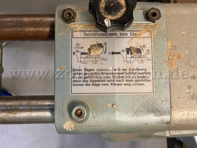 1 Hitachi C8FS - afkort- en verstekzaag – foto 7 – kavel bij Zoll-Auktion, Eberswalde