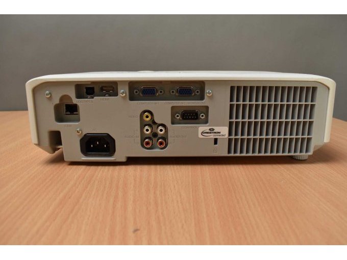 Hitachi CP-EX250N
Ansicht der Anschlüsse
