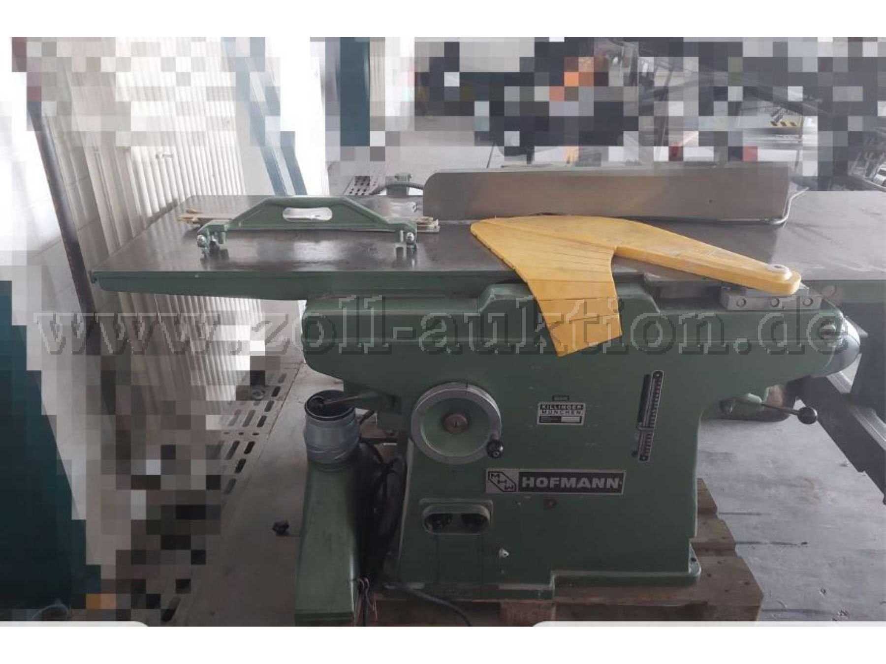 Hobelmaschine
Seitenansicht