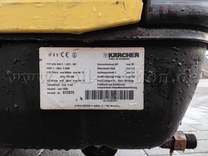 Typenschild mit technischen Daten