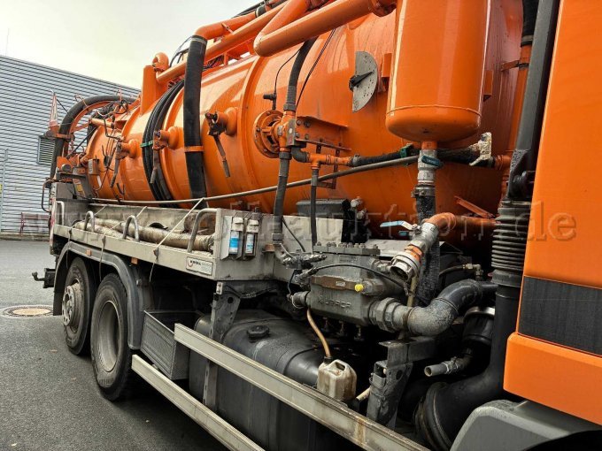 Hochdruckspül.Saugfahrzeug Firma Kroll