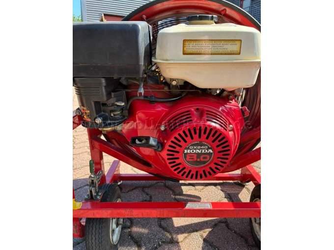 Motor