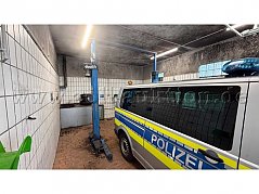 Frontansicht Hebebühne