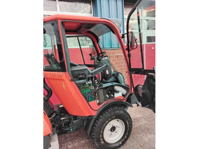 rechte Seite Fahrerkabine