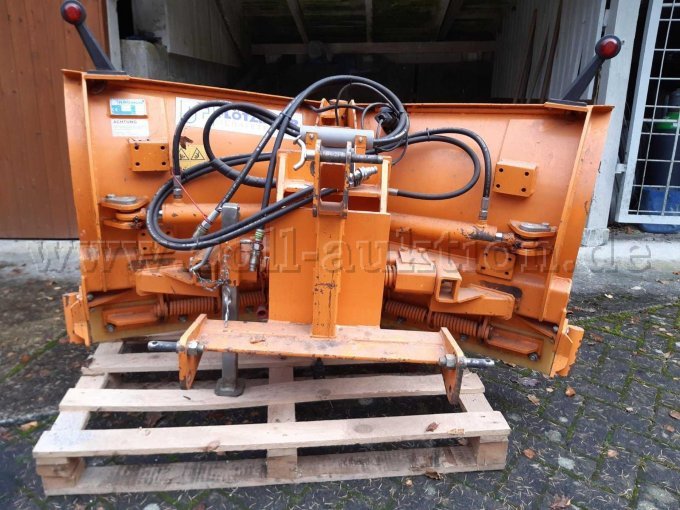 Schneepflug Flözinger