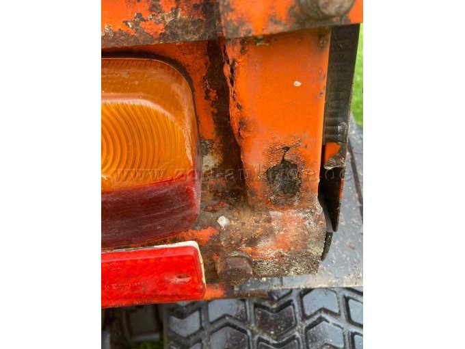 Kabine hinten rechts Rost