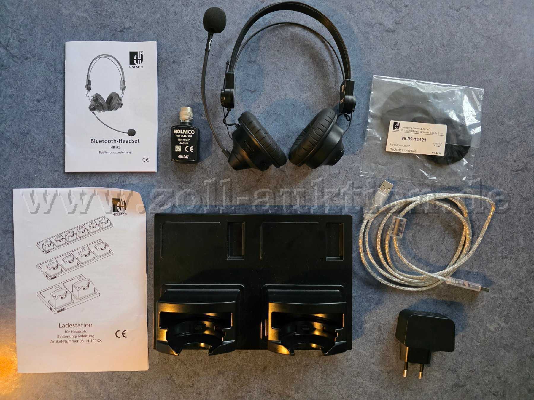 Gesamtansicht HolmCo Headset mit Ladestation